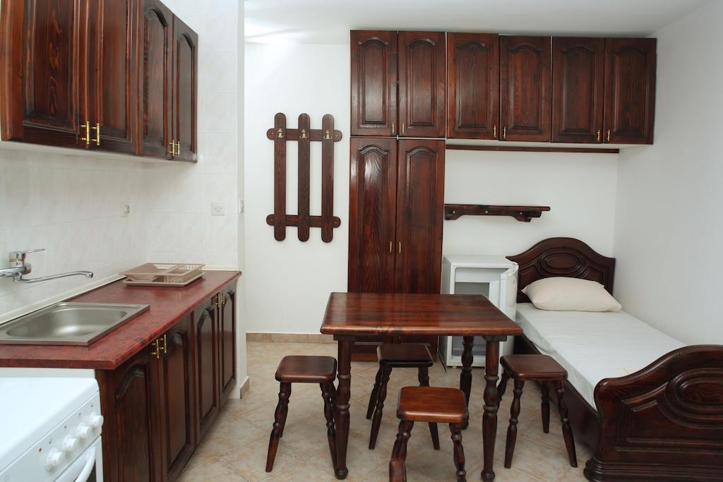 Rooms & Apartments Anka Bar Rom bilde